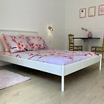 Appartement Bed & Kersenbloesem