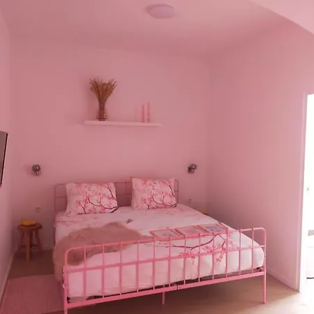 Bed & Kersenbloesem Apartman