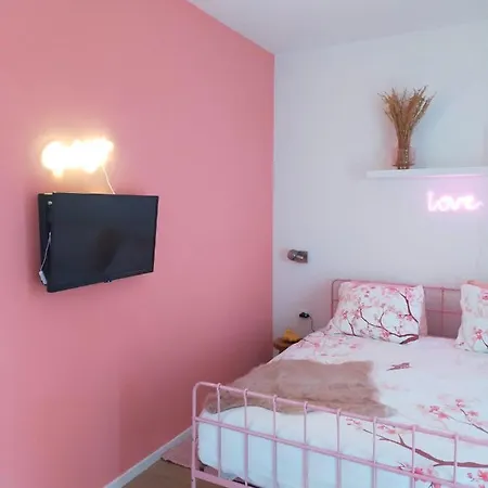 Bed & Kersenbloesem Apartman