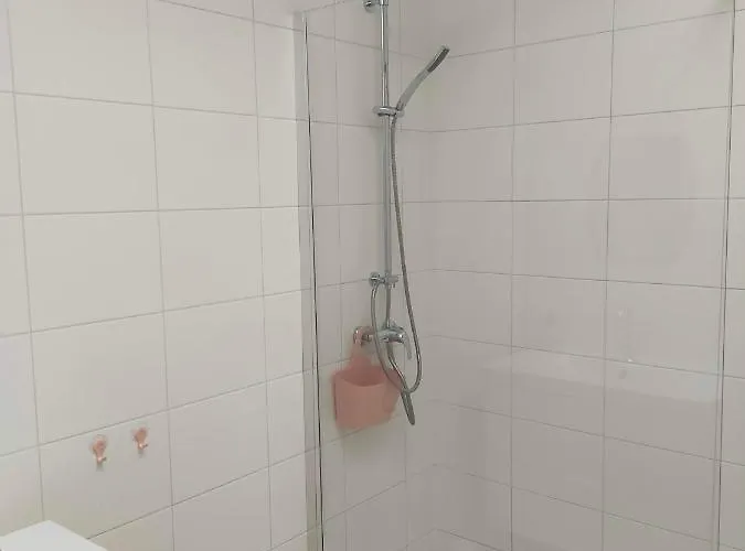 Bed & Kersenbloesem * Nijswiller